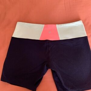 lululemon athletica Women's Shorts - Black and Pink